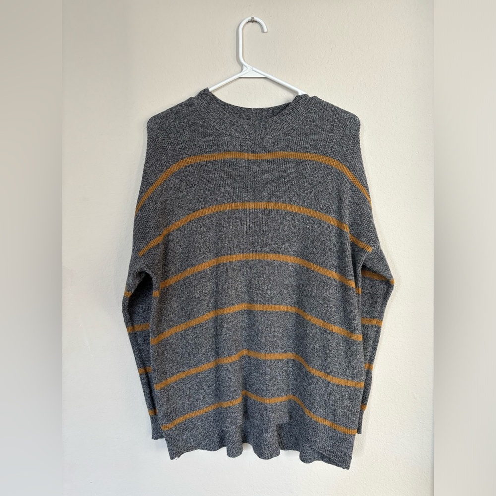 American Eagle Outfitters Striped Oversized Jegging Fit Sweater size medium